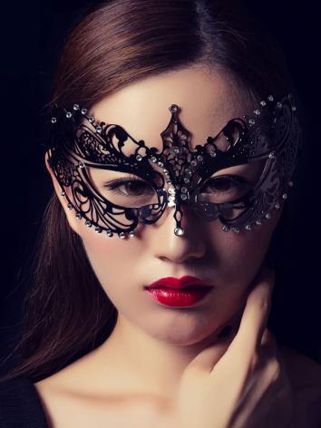 【ハロウィン道具】コスプレ道具 女用 cosplay 変装 仮装 イベント マスク 鉄製 透かし彫り 黒色