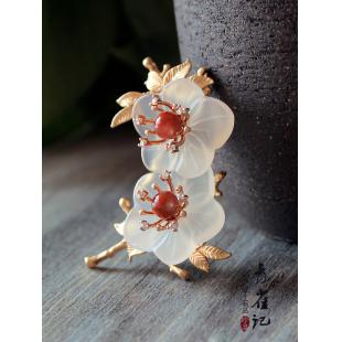 【漢服華服古装用ー飾り物】女性用 手作り ブローチ 瑪瑙 銅 白色 花